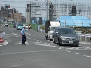 三ツ島交差点ガードマン.JPG
